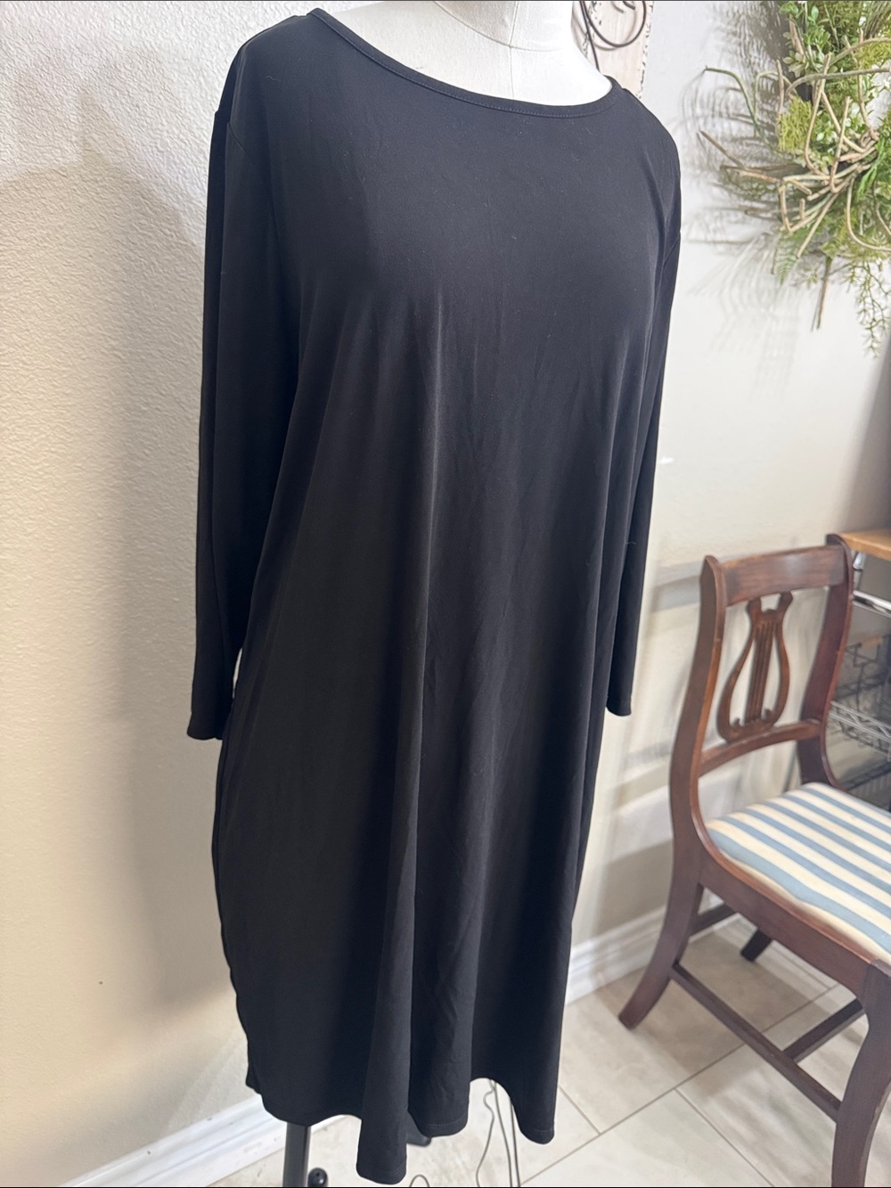 MICHAEL Michael Kors Black Scoop-Neck Midi Dress